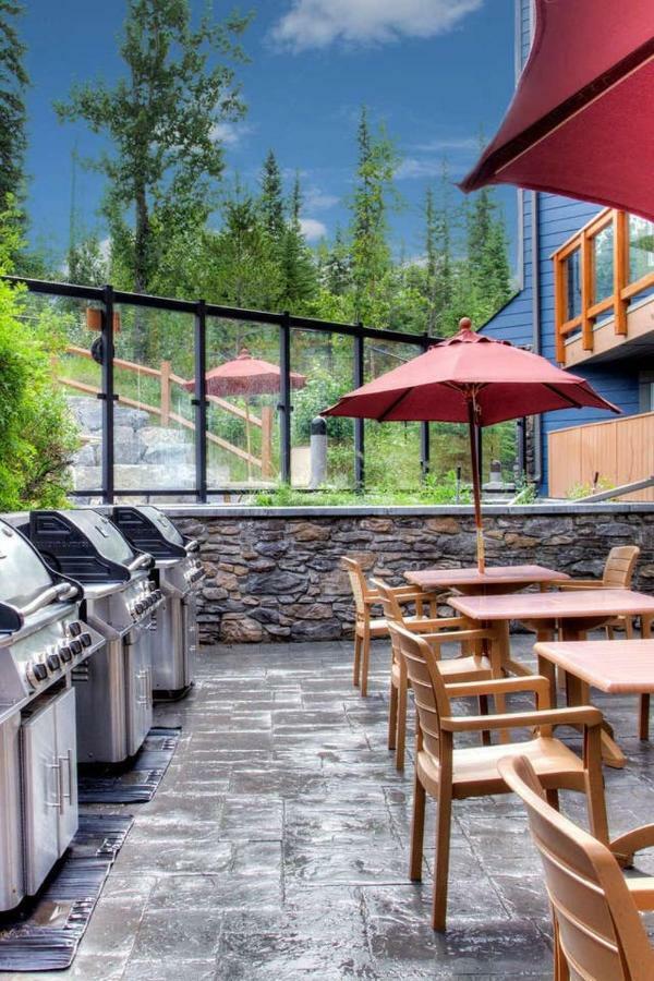 Luxurious & Spacious Mountain Retreat Canmore Exterior foto